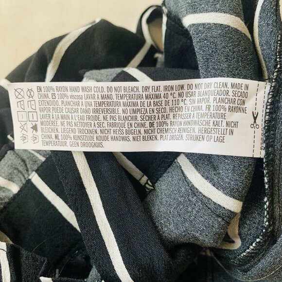 Sexy 2 Piece Black Striped Tie-Front Crop Top Tapered Pants Set Size Small‎ - Picture 11 of 11